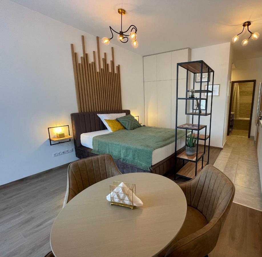 Hillside Central Apartments บูดาเปสต์ ภายนอก รูปภาพ