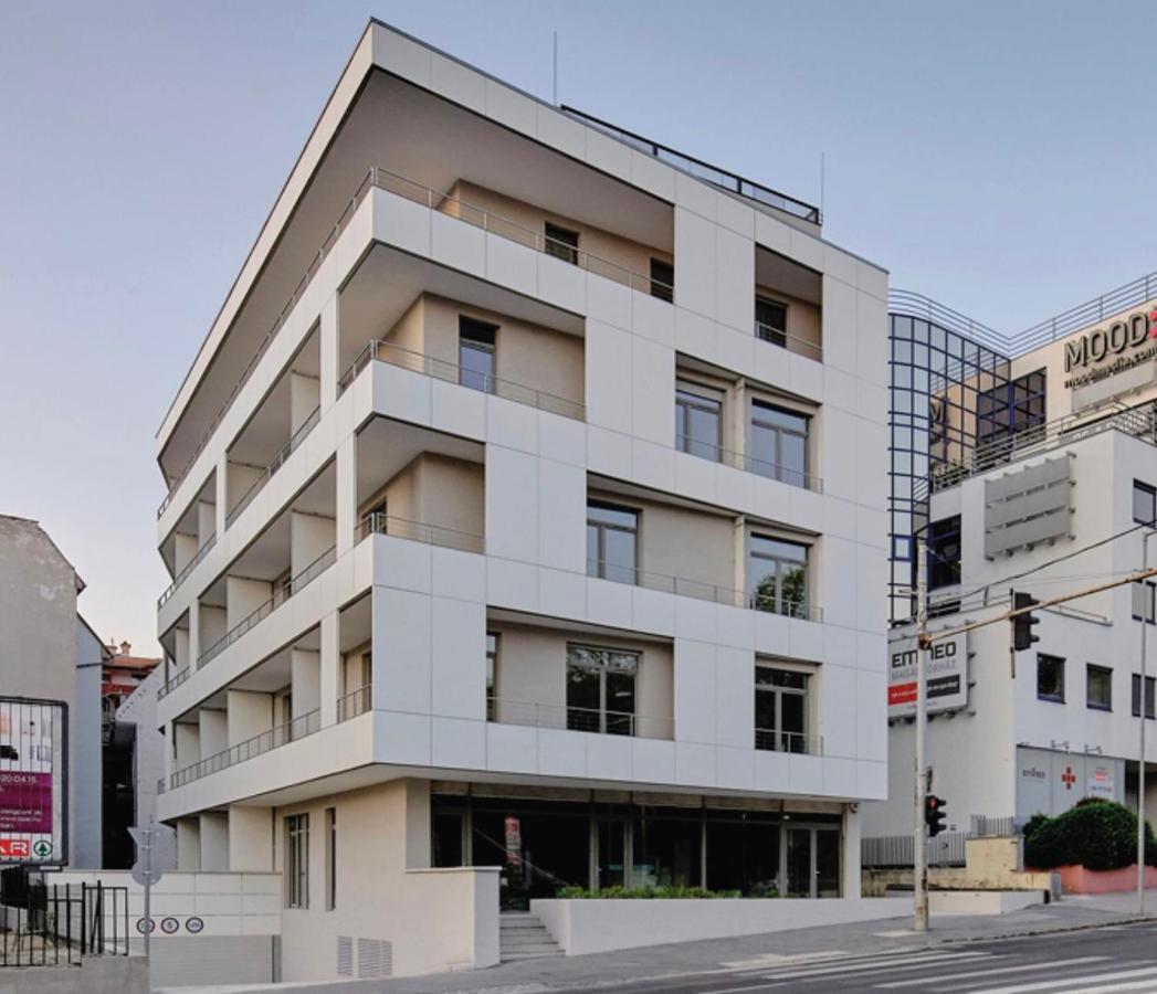 Hillside Central Apartments บูดาเปสต์ ภายนอก รูปภาพ